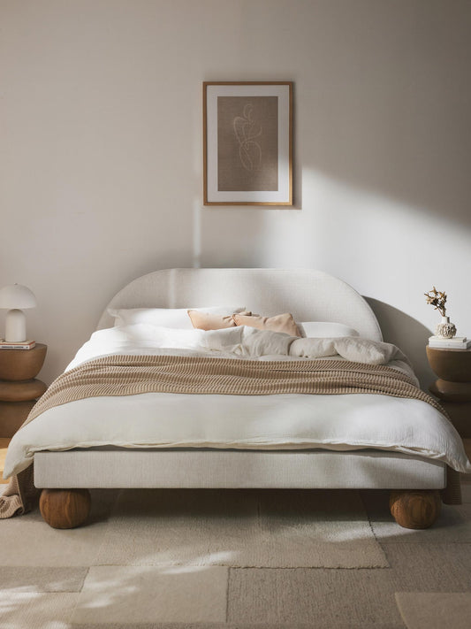 Lit RENA sur mesure | Lit design moderne rembourré | Ryo Design