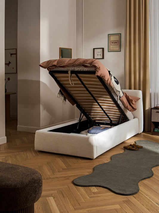 Lit CLOUS sur mesure | Lit design moderne rembourré | Ryo Design